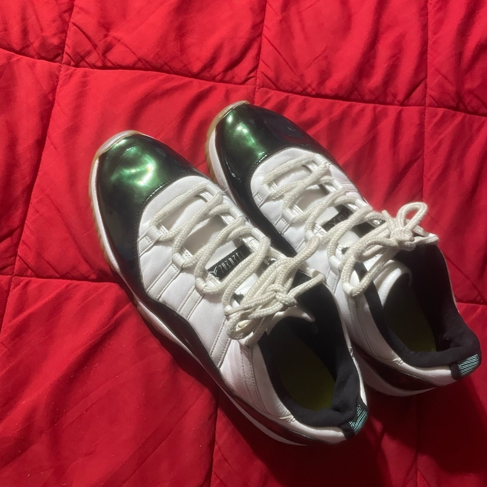 Jordan 11 Emerald/Easter - image 1